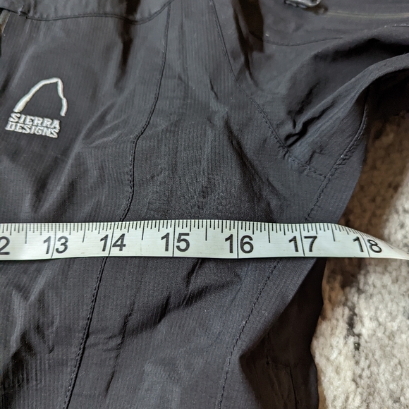 Sierra Designs waterproof/breathable shell, in great condition, size small - Picture 2 of 12